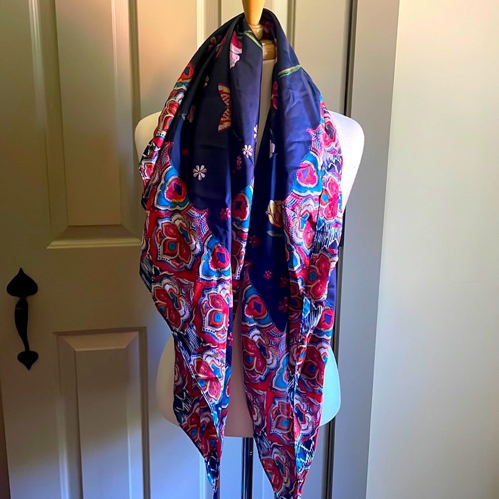 Perfect, NWT Johnny Was silk scarf